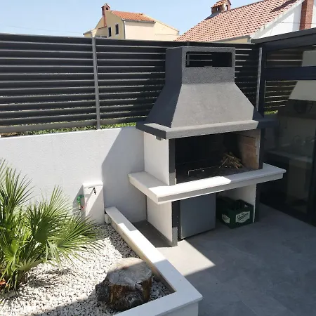 Villa Hilltop - Jacuzzi, Pool, Sauna *